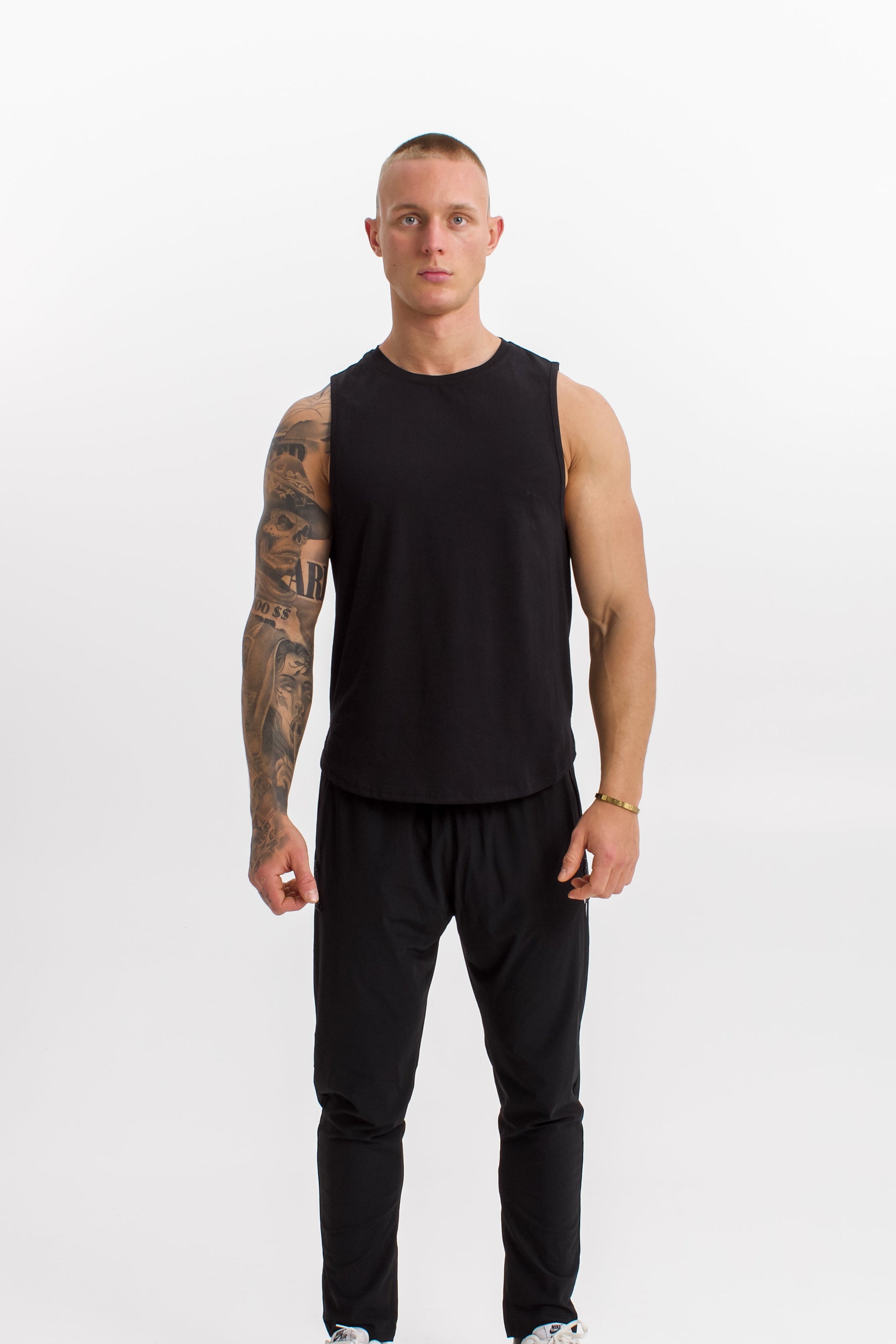 The Relaxed Tank - Sigma - 